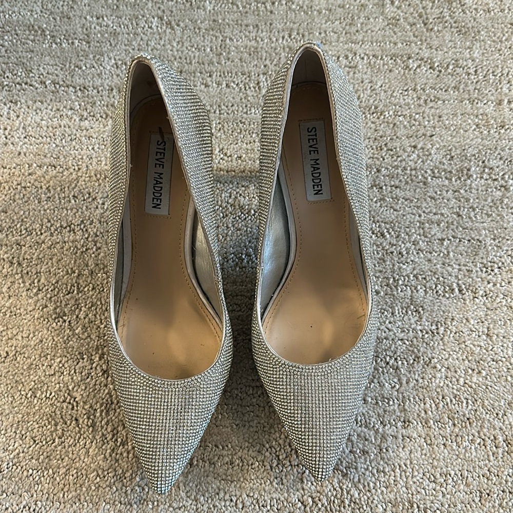 Steve Madden Sparkle Pumps